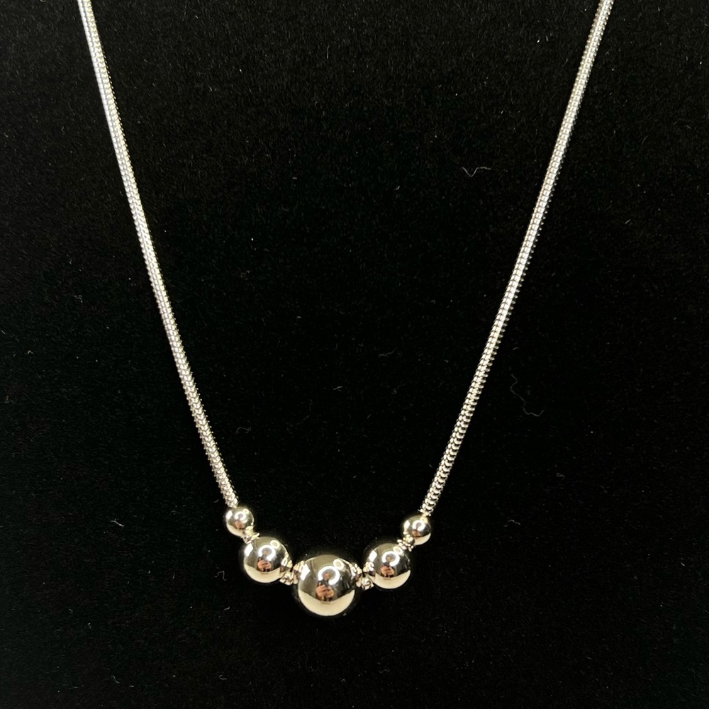 Vintage Trifari Silver Ball Necklace